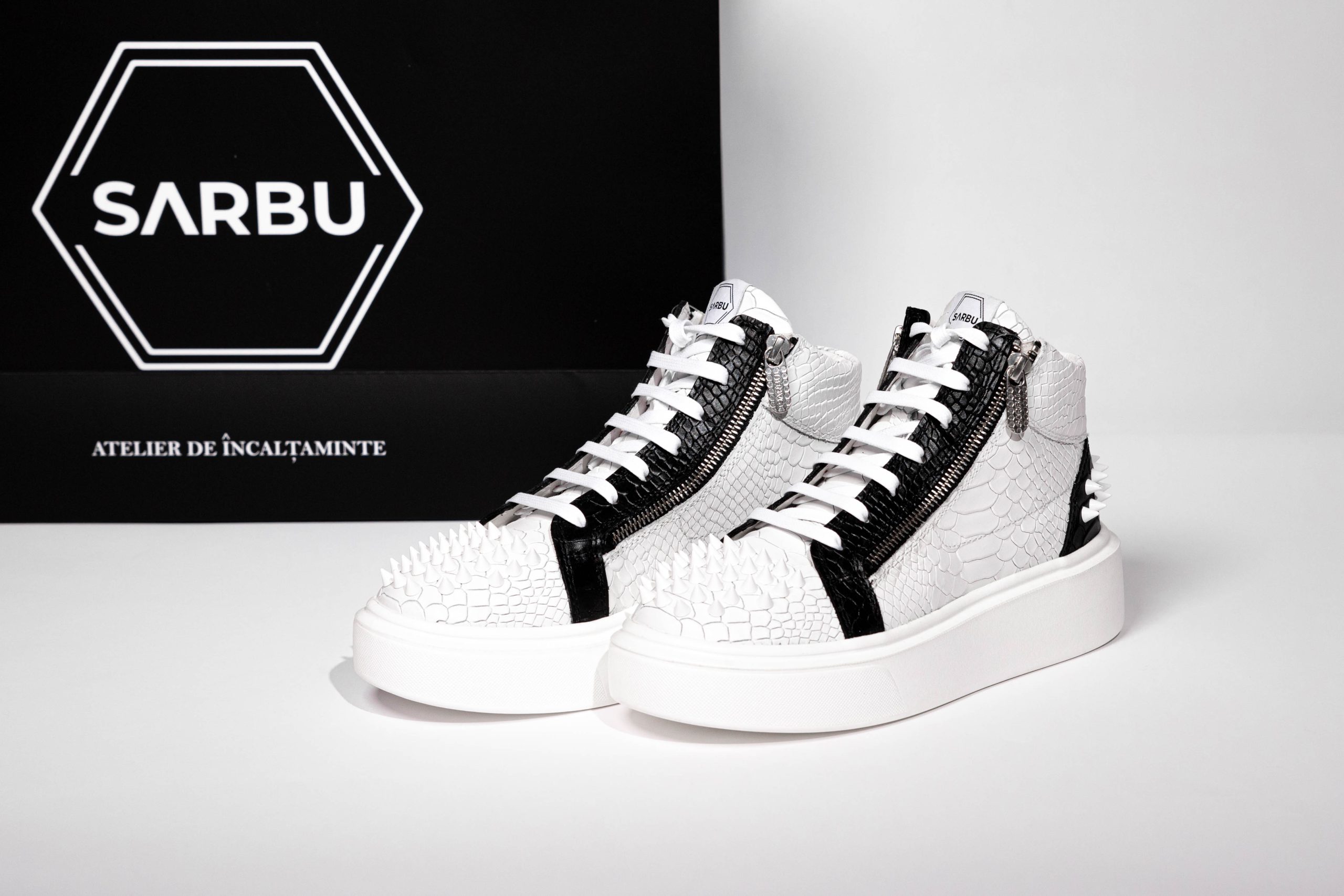 High-top sneakers IF101/08