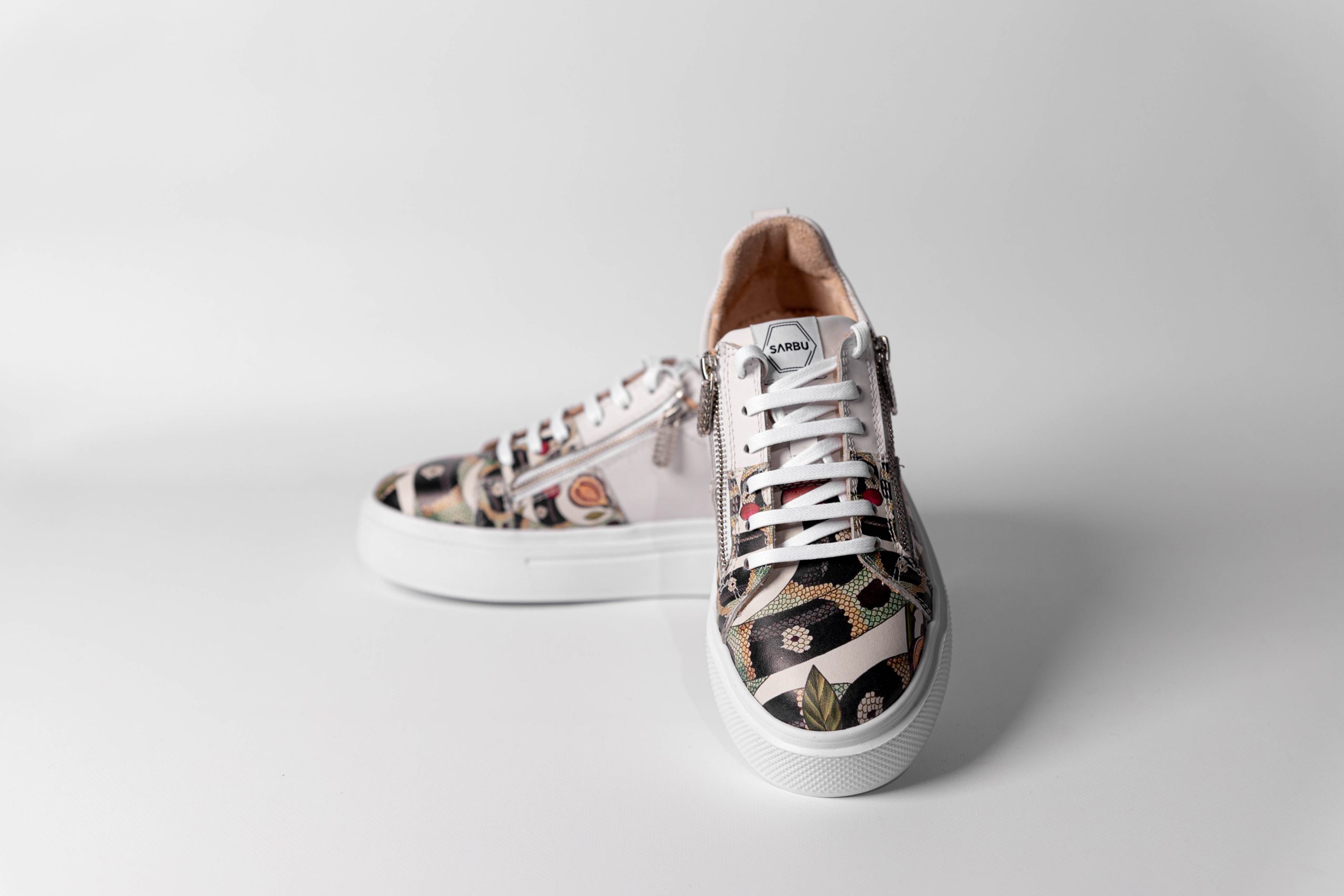 Low sneakers JF102-03