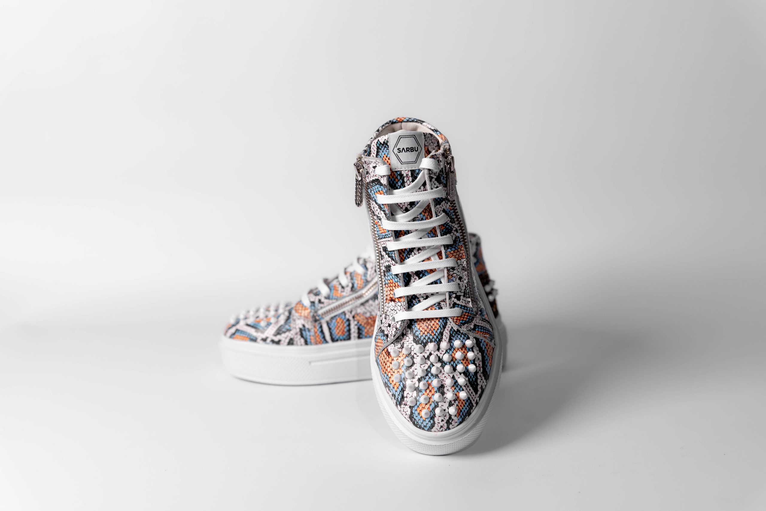 High-top sneakers IF102-12