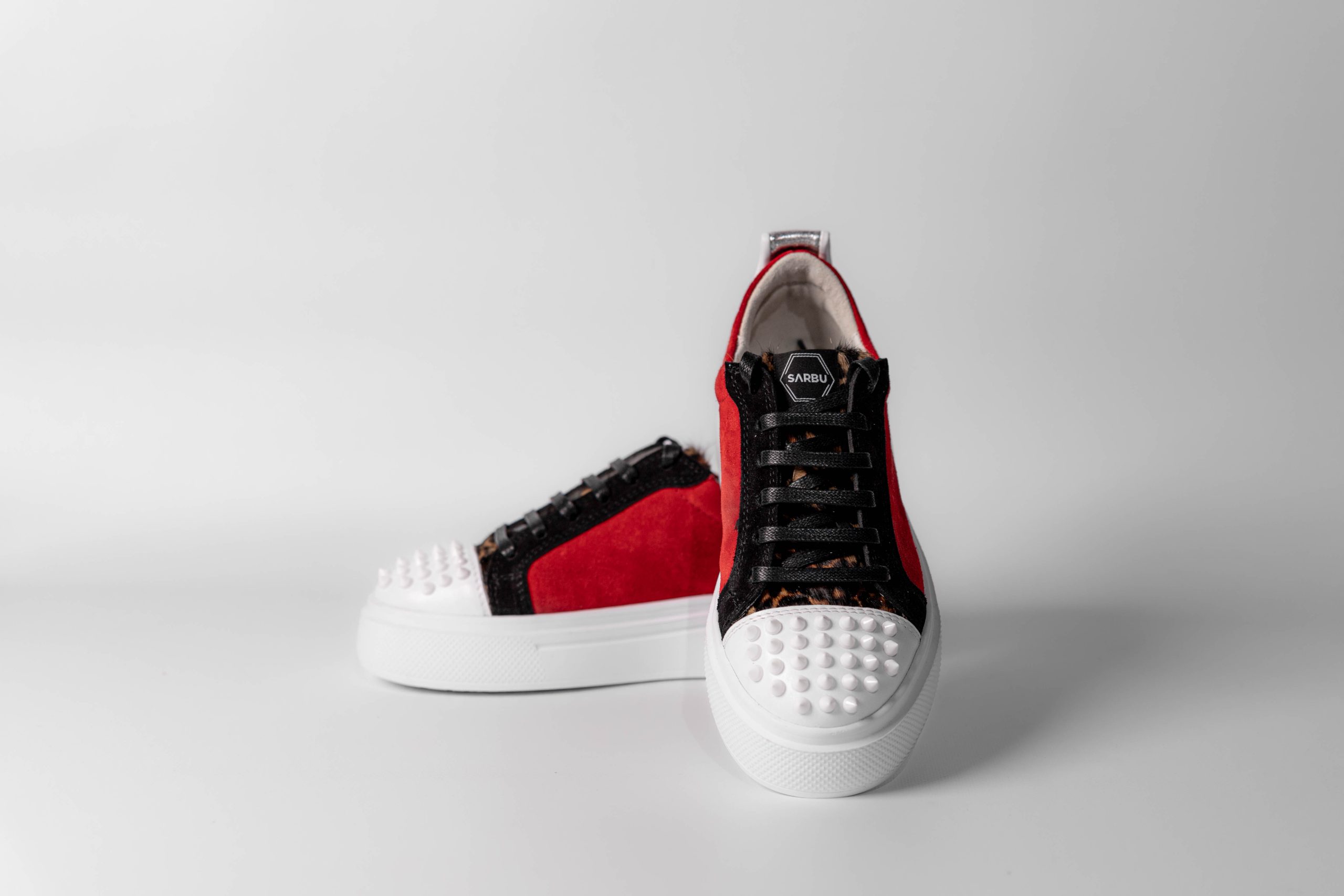 Low sneakers LB102-07