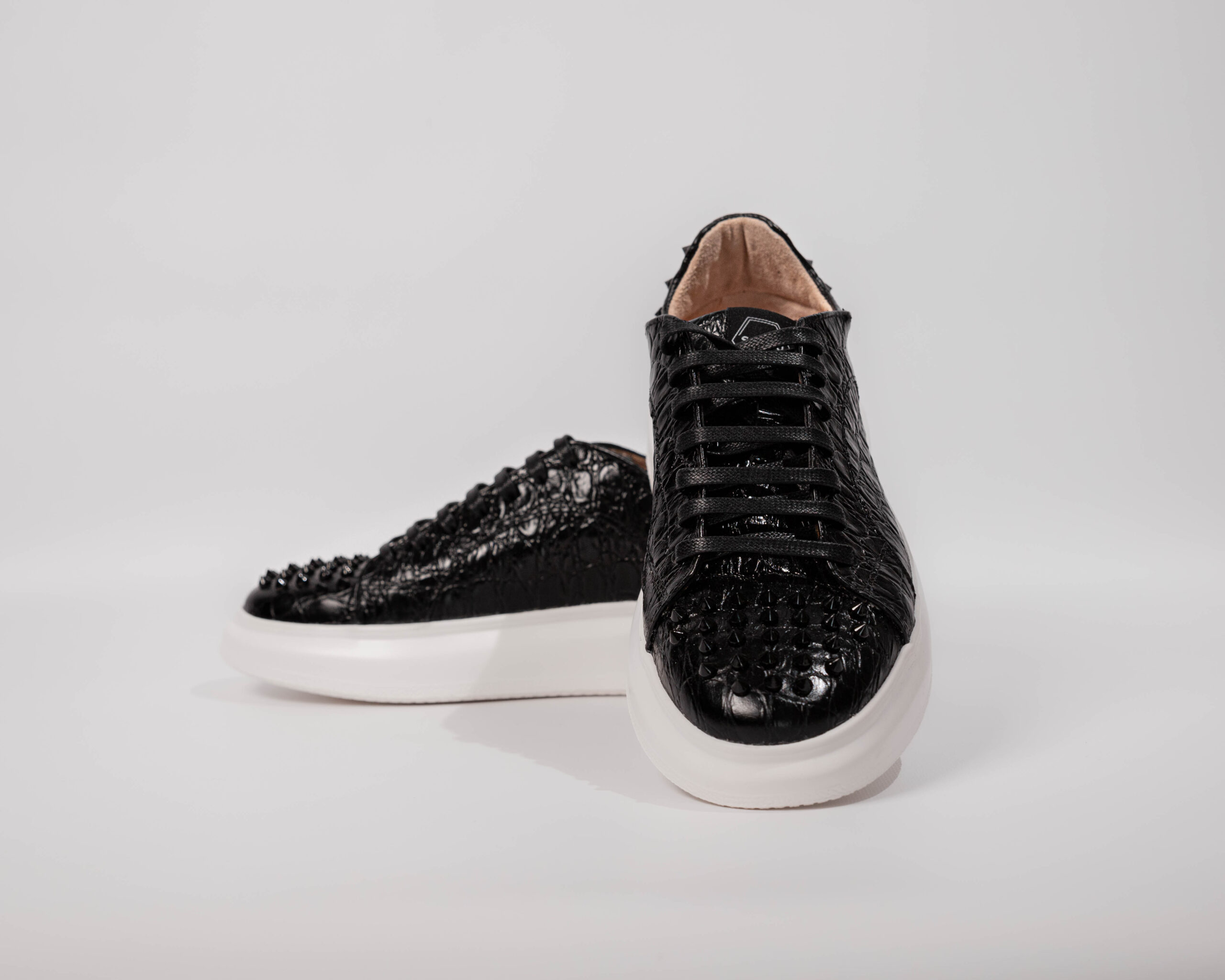 Low sneakers TFD100-03